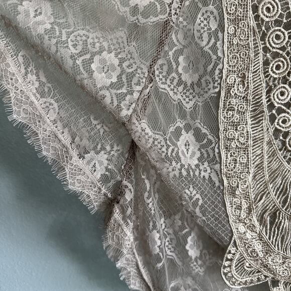 Daytrip Short Sleeve Boho sheer crocheted frayed lace trip blouse Womens Small - Picture 2 of 6